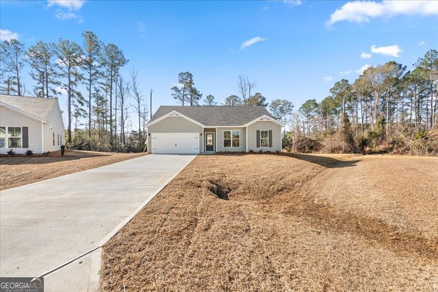 170 Foxridge Court, Metter, GA 30439