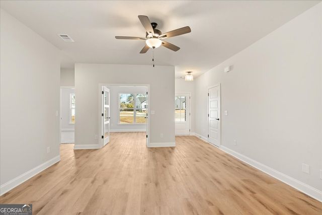 170 Foxridge Court, Metter, GA 30439