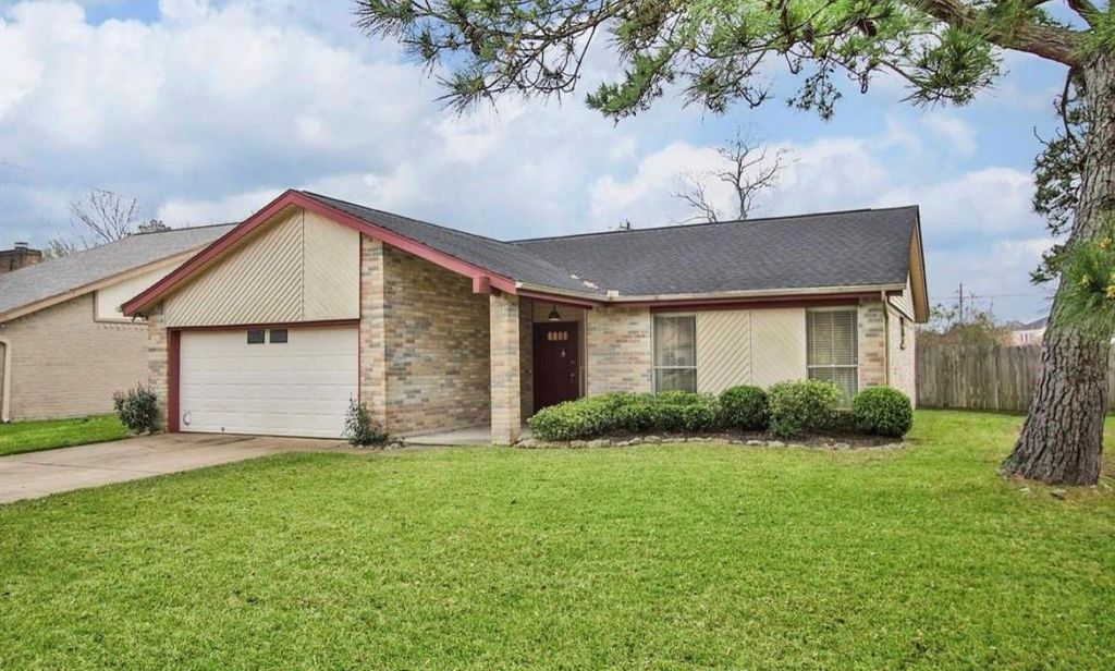 5815 Heather Street, League City, TX 77573