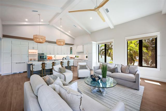 513 N BAY BOULEVARD, Anna Maria, FL 34216