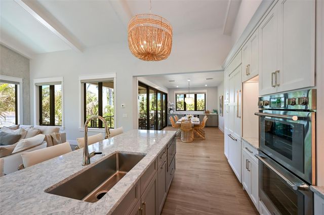 513 N BAY BOULEVARD, Anna Maria, FL 34216