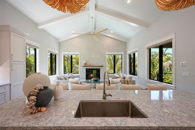 513 N BAY BOULEVARD, Anna Maria, FL 34216