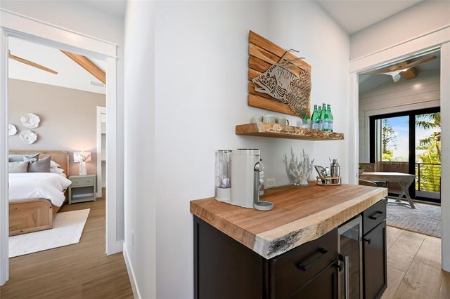 513 N BAY BOULEVARD, Anna Maria, FL 34216