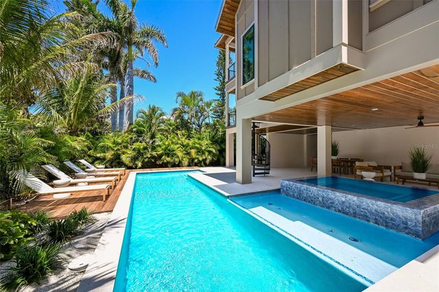 513 N BAY BOULEVARD, Anna Maria, FL 34216