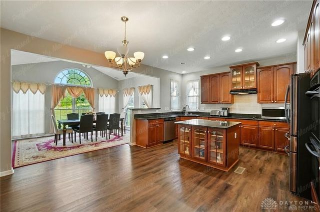 2435 Forest Oaks Drive, Beavercreek, OH 45431