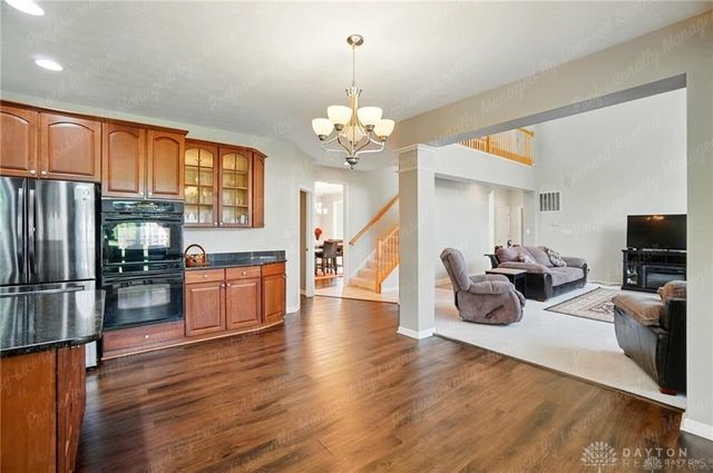 2435 Forest Oaks Drive, Beavercreek, OH 45431