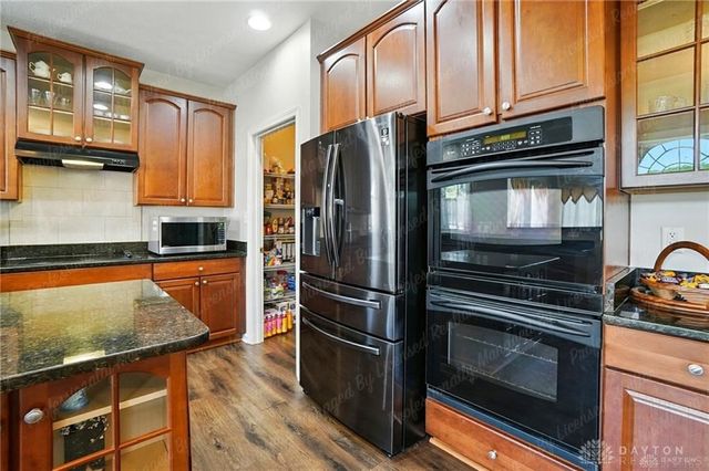 2435 Forest Oaks Drive, Beavercreek, OH 45431