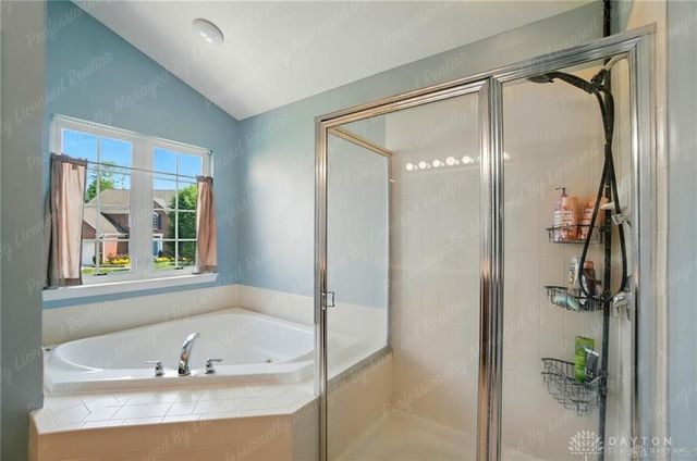 2435 Forest Oaks Drive, Beavercreek, OH 45431