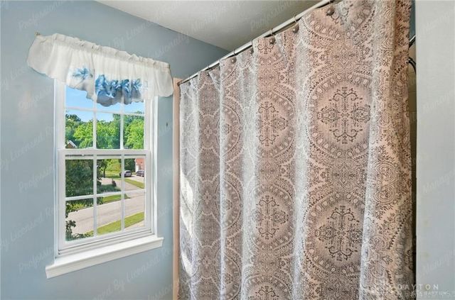 2435 Forest Oaks Drive, Beavercreek, OH 45431