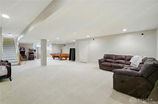 2435 Forest Oaks Drive, Beavercreek, OH 45431