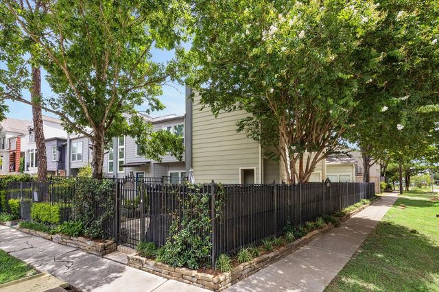 6310 Arnot Street, Houston, TX 77007