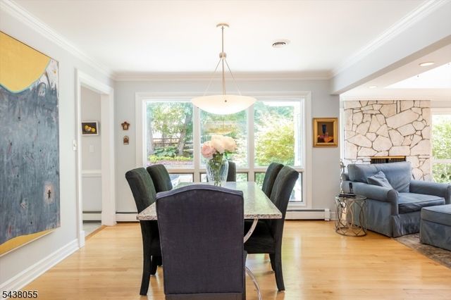 83 Brookside Ter, North Caldwell Boro, NJ 07006