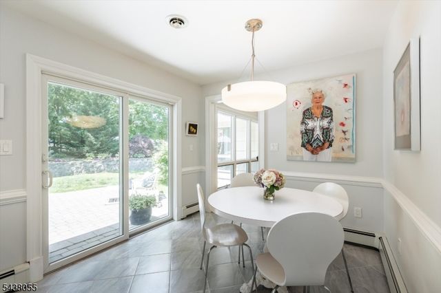 83 Brookside Ter, North Caldwell Boro, NJ 07006