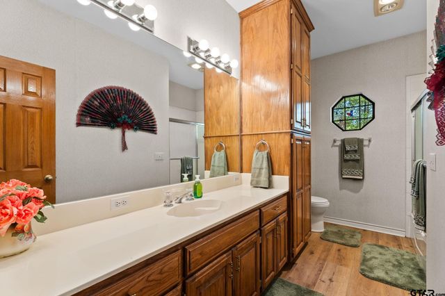19132 Falls Creek Dr., Flint, TX 75762