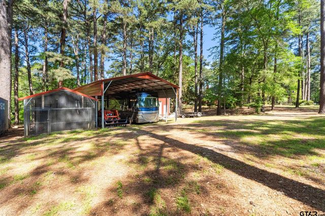 19132 Falls Creek Dr., Flint, TX 75762