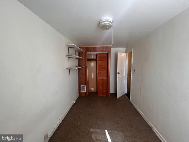 2913 ROYDEN ST, Camden, NJ 08105