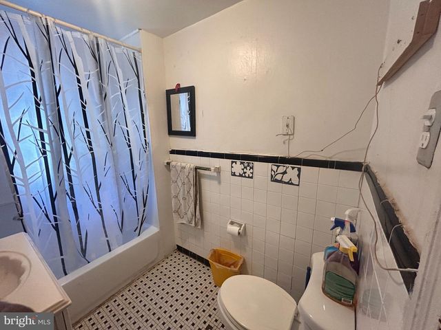 2913 ROYDEN ST, Camden, NJ 08105