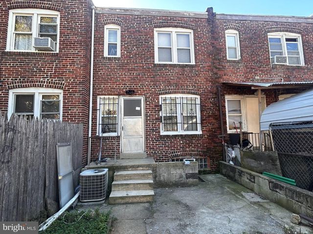 2913 ROYDEN ST, Camden, NJ 08105