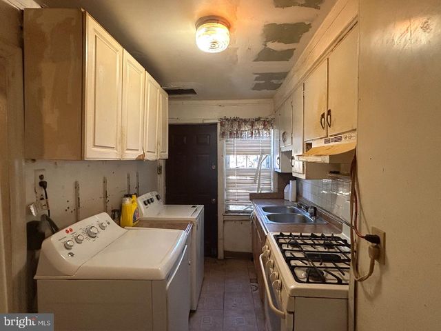 2913 ROYDEN ST, Camden, NJ 08105