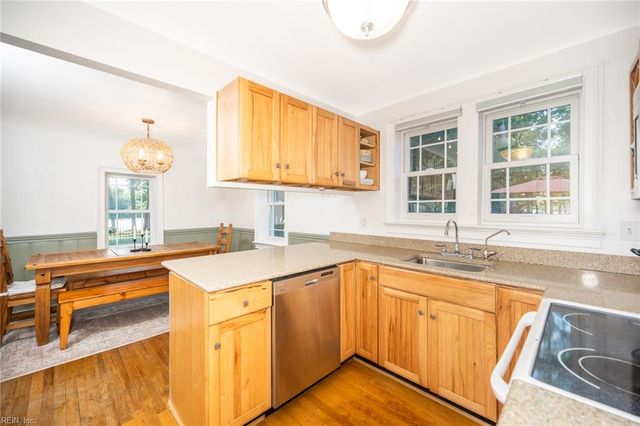 5040 Creek Cove CT, Virginia Beach, VA 23455