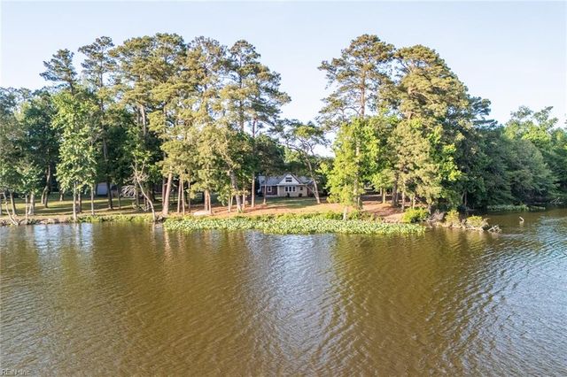5040 Creek Cove CT, Virginia Beach, VA 23455