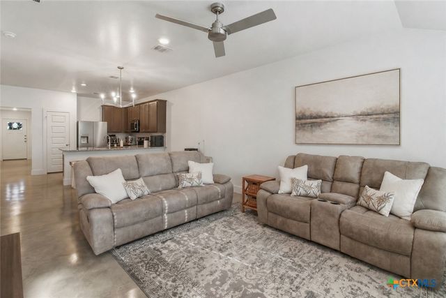 1102 Cornell Street, Troy, TX 76579