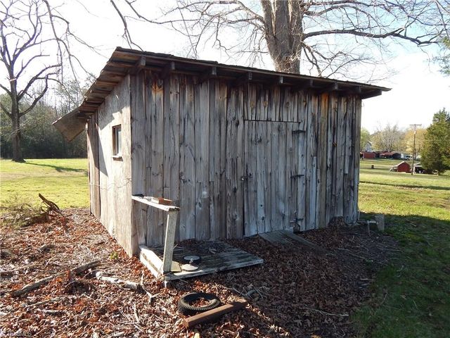 4190 Grubbs Road, Walkertown, NC 27051