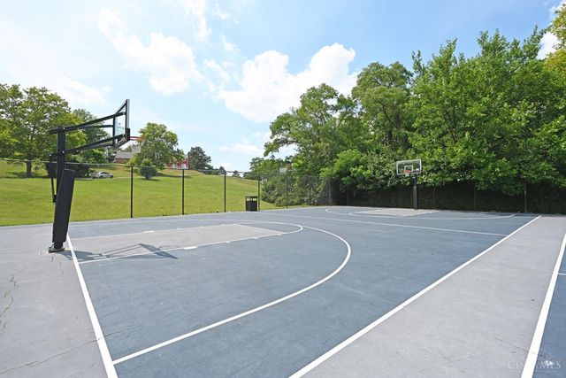 15 Applewood Drive, Fairfield, OH 45014