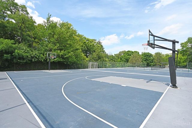 15 Applewood Drive, Fairfield, OH 45014