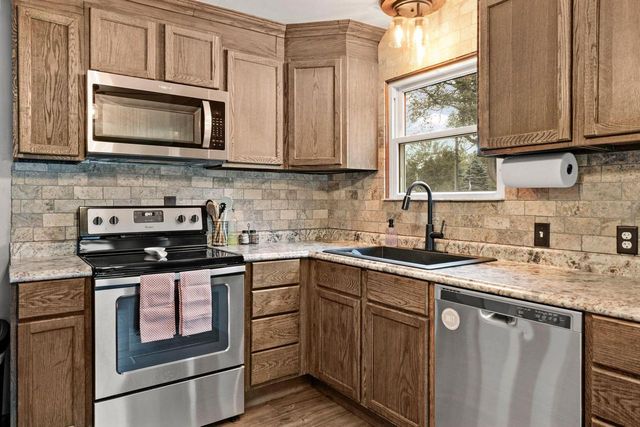 6281 Portage Road, Deforest, WI 53532