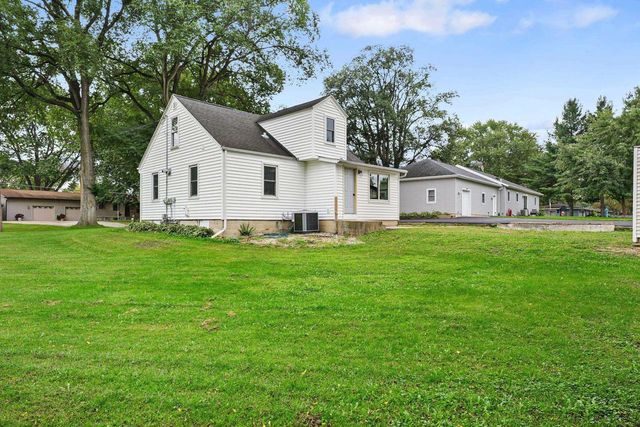 6281 Portage Road, Deforest, WI 53532