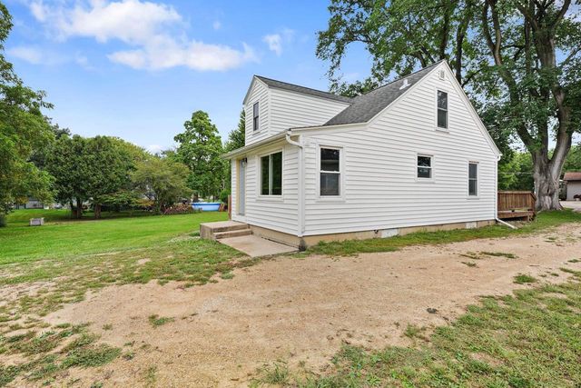 6281 Portage Road, Deforest, WI 53532
