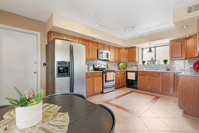 26026 S BRENTWOOD Drive, Sun Lakes, AZ 85248