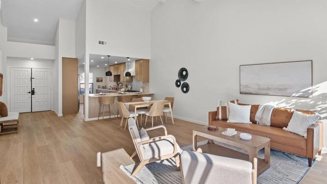 15662 Via Calanova, San Diego, CA 92128