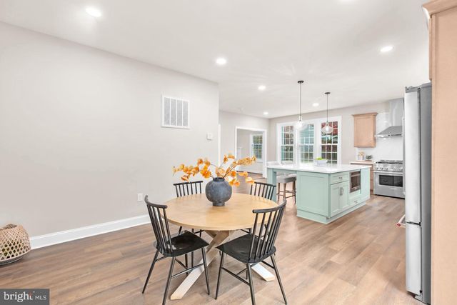 913 SYLVANIA AVE, Fredericksburg, VA 22401