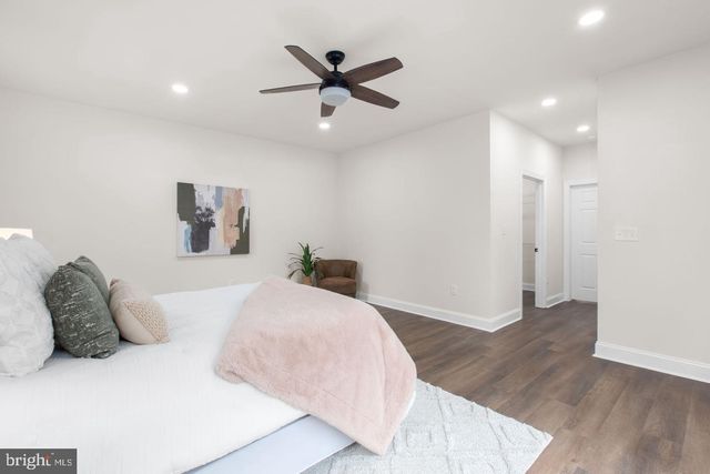 913 SYLVANIA AVE, Fredericksburg, VA 22401