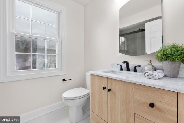 913 SYLVANIA AVE, Fredericksburg, VA 22401