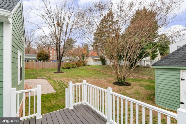 913 SYLVANIA AVE, Fredericksburg, VA 22401