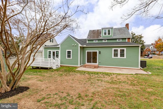 913 SYLVANIA AVE, Fredericksburg, VA 22401