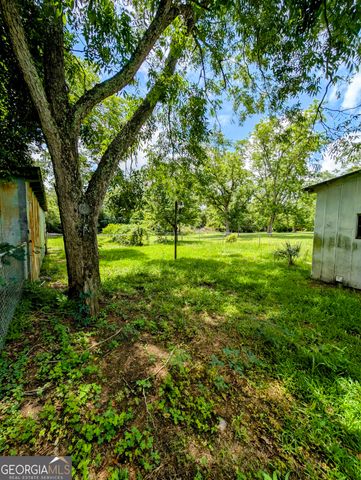 912 5th Avenue, Twin City, GA 30471