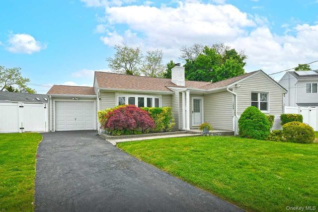 1254 Parkwood Drive, Merrick, NY 11566