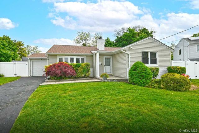 1254 Parkwood Drive, Merrick, NY 11566