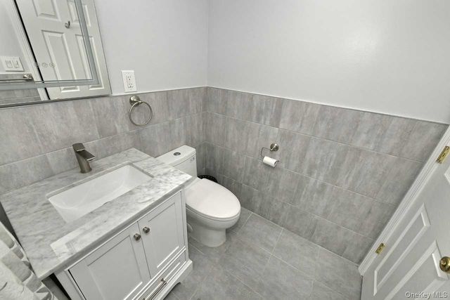 1254 Parkwood Drive, Merrick, NY 11566