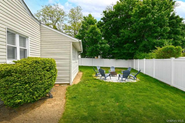1254 Parkwood Drive, Merrick, NY 11566