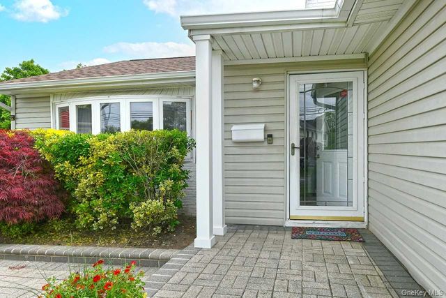 1254 Parkwood Drive, Merrick, NY 11566