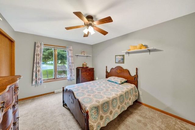 170 Saratoga Circle, Oregon, WI 53575