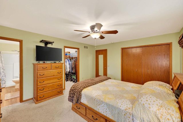 170 Saratoga Circle, Oregon, WI 53575