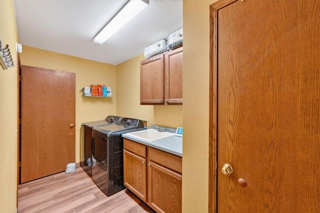 170 Saratoga Circle, Oregon, WI 53575