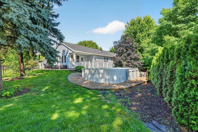 170 Saratoga Circle, Oregon, WI 53575