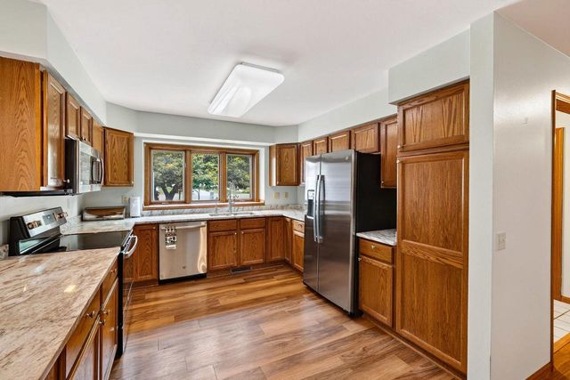 170 Saratoga Circle, Oregon, WI 53575